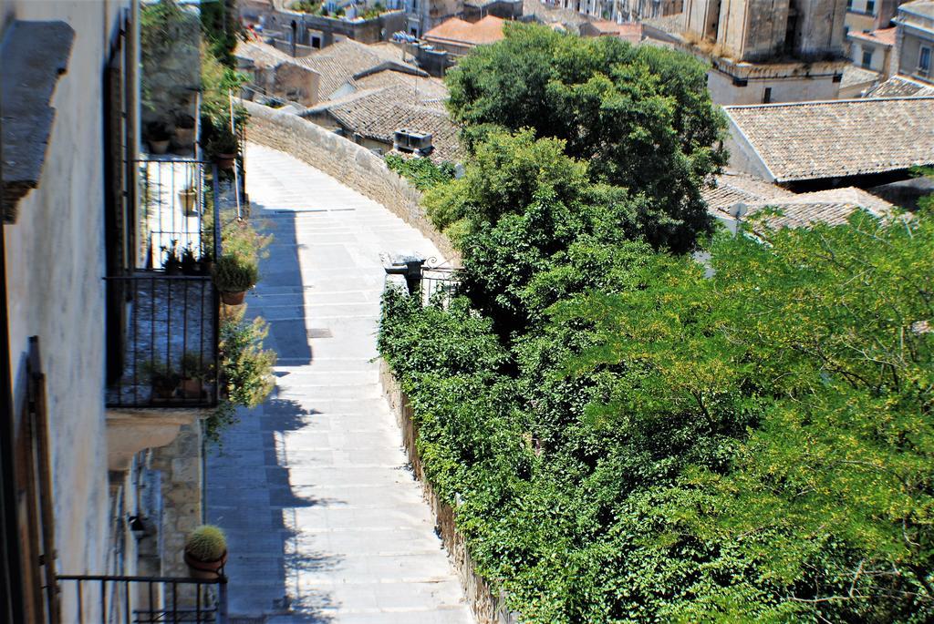 Modica Castle Villa Exterior photo